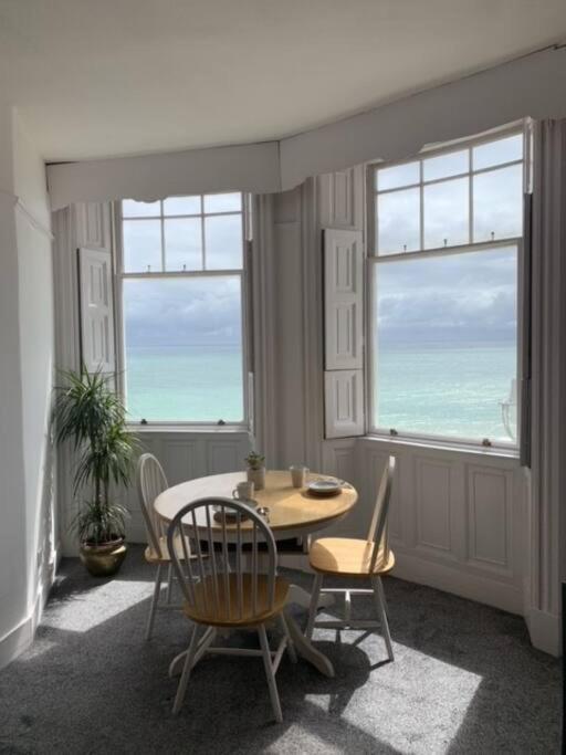 Stunning Seafront Apartment Brighton Екстер'єр фото